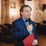 Современный тамада баянист для вашего праздника.